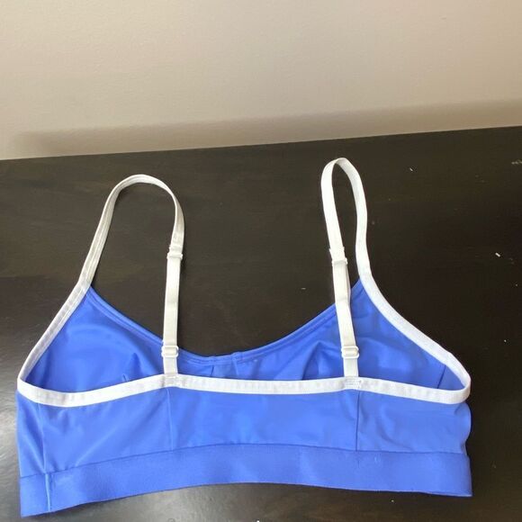 Colsie light blue sports bra, size small - Picture 5 of 10